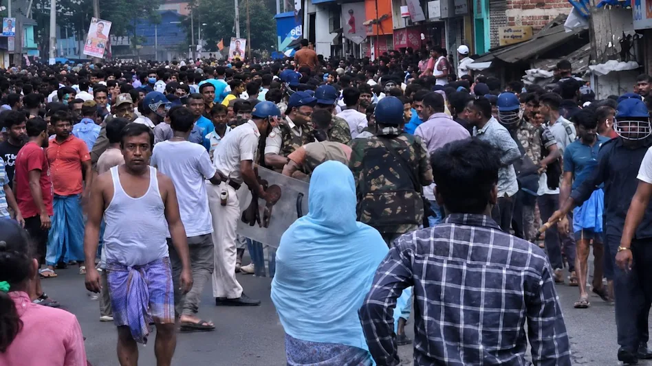 पश्चिम बंगाल के बारुईपुर में मासूम की हत्या से सनसनी: अपहरण, दुष्कर्म और हत्या की जांच तेज, भीड़ हिंसा में एक की मौत