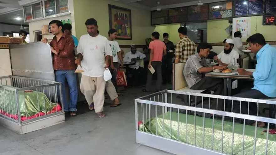 India's unique restaurant where diners eat among old graves