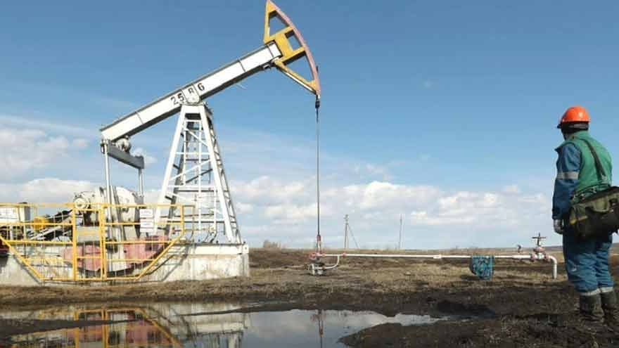 Pakistan's oil import bill rises to $1.28bn in July