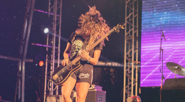  मनोरंजन