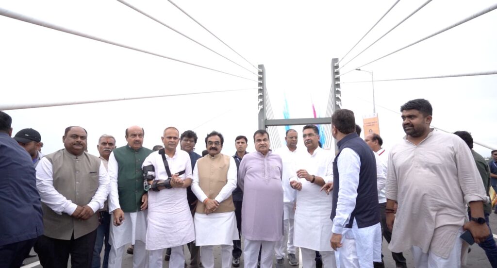 “नितिन गडकरी ने जबलपुर को ₹4,250 करोड़ की 9 NH परियोजनाओं की सौगात दी | MP Highway Development News”