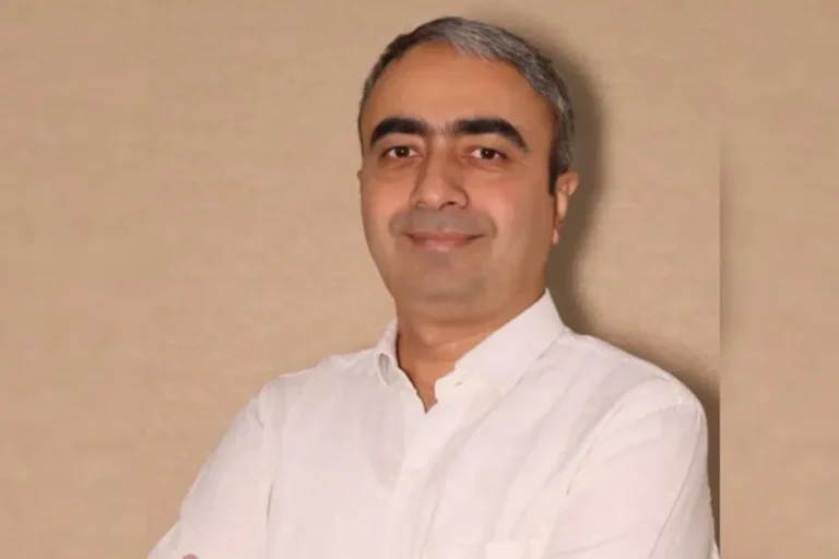  पॉलिटिक्स