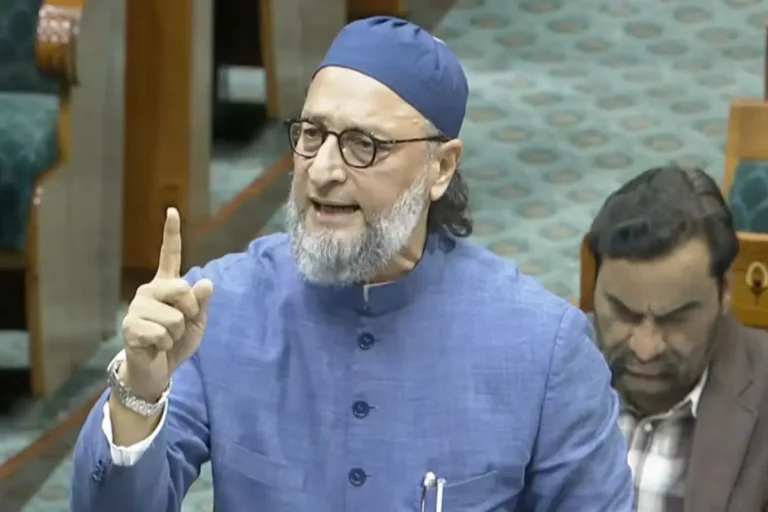  पॉलिटिक्स