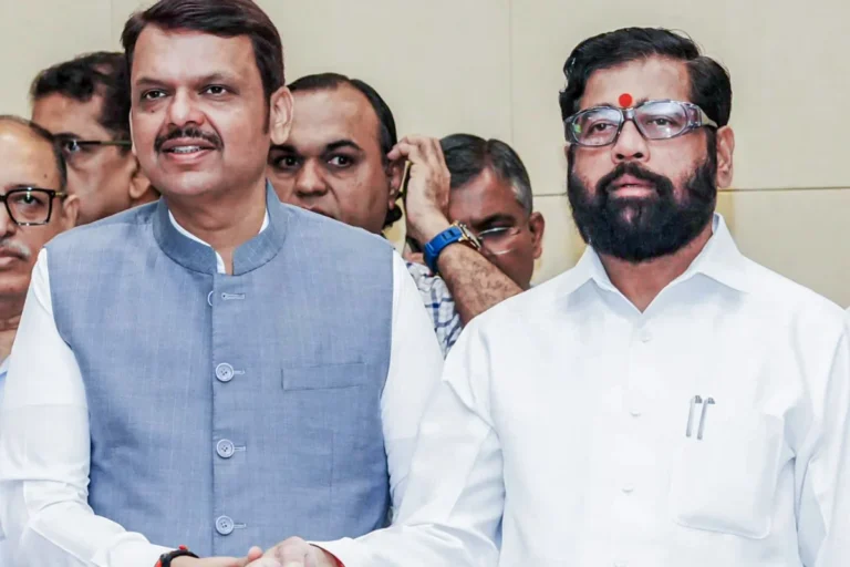  पॉलिटिक्स